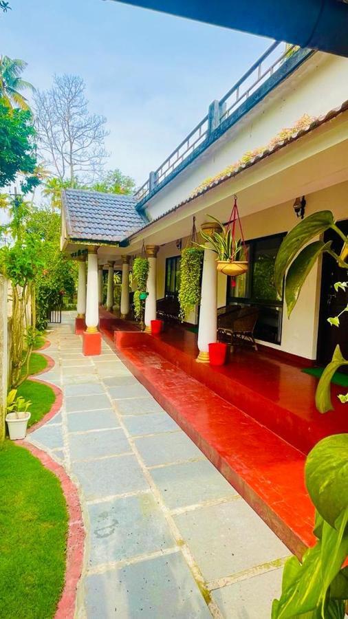 Marari Beach Clleetus Homestay Mararikulam Exteriör bild