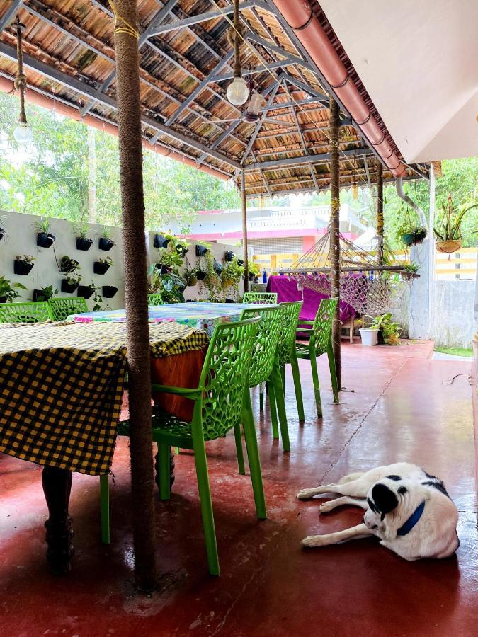 Marari Beach Clleetus Homestay Mararikulam Exteriör bild